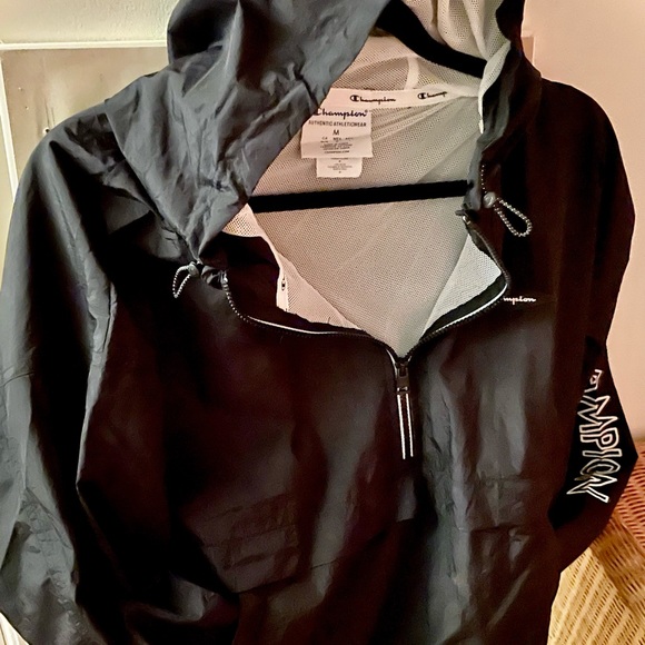 *NWOT* Never Worn! Champion Anorak Jacket - Picture 5 of 9
